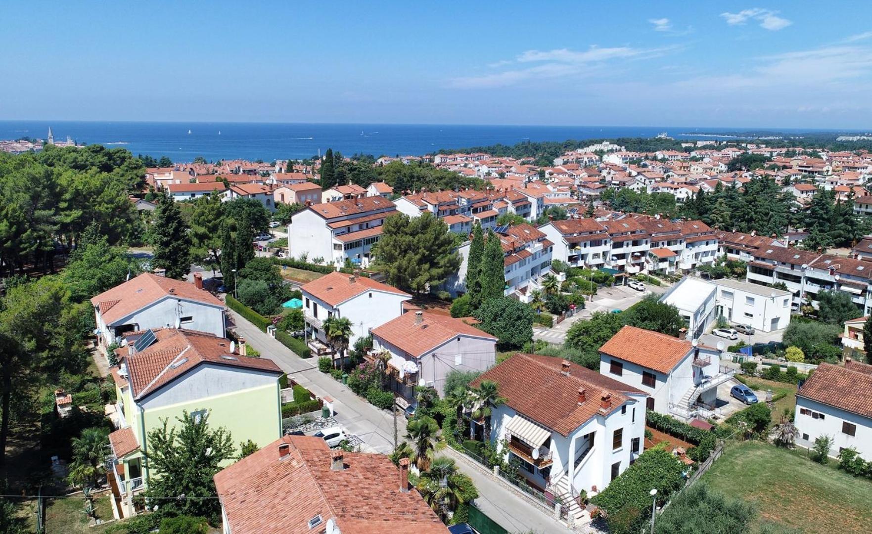 Apartment Complex Nevia Пореч Екстериор снимка